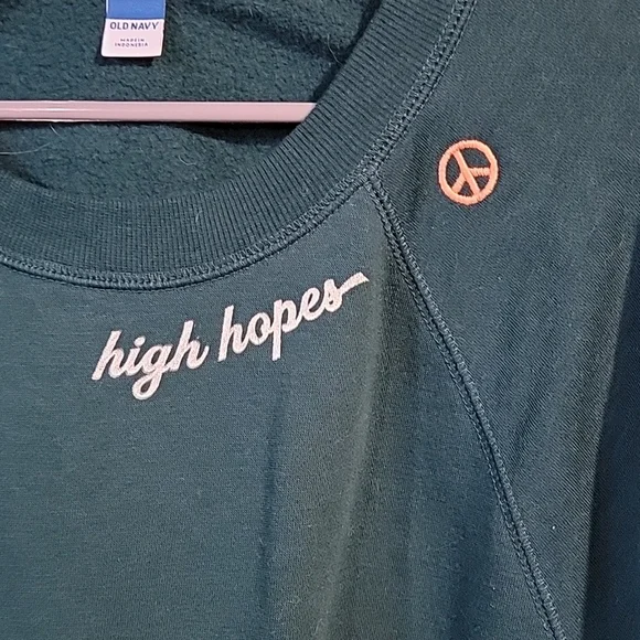 NWOT Old Navy High Hopes Crew - Picture 4 of 4